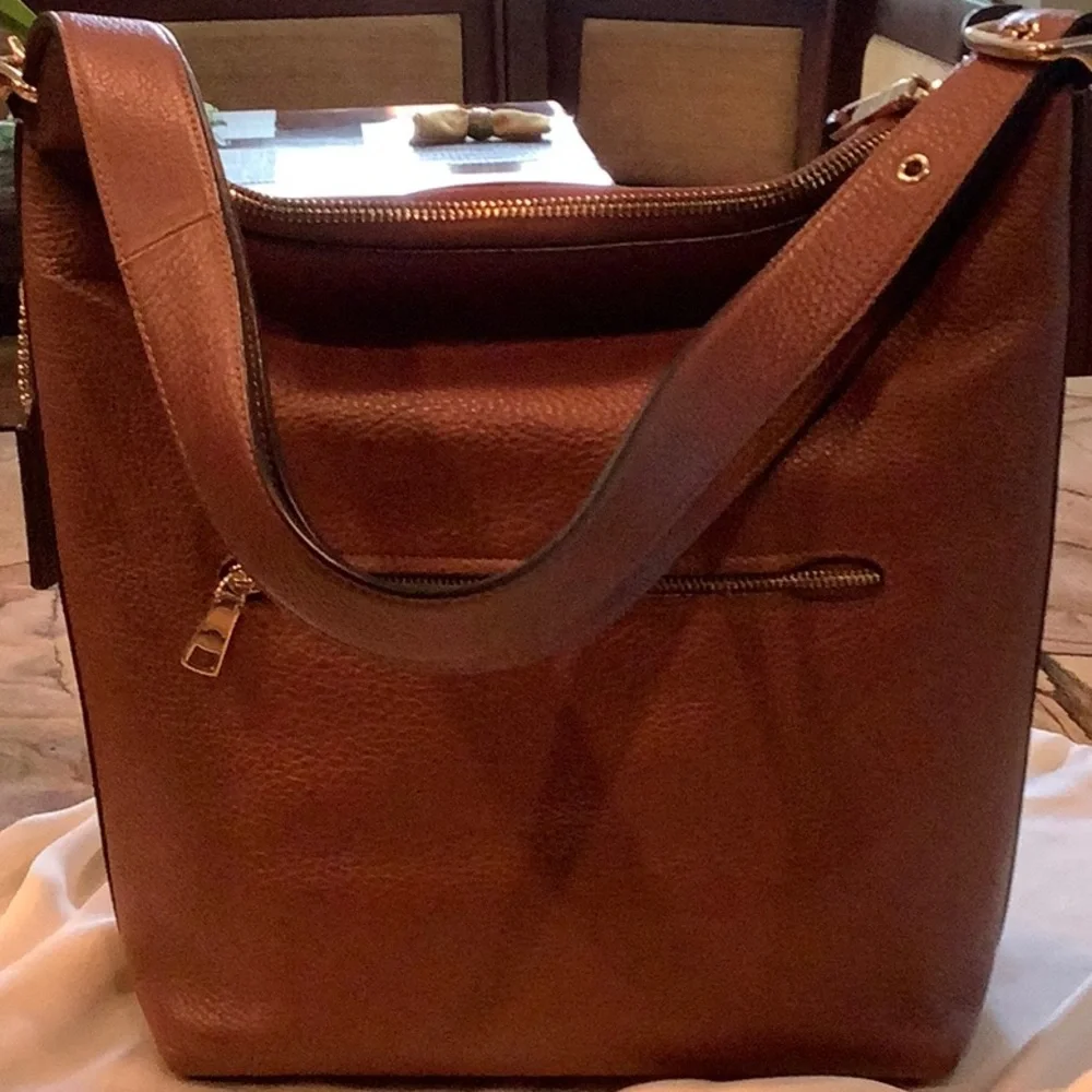 Coach Brown Leather Shoulder Bag - Picture 3 of 6